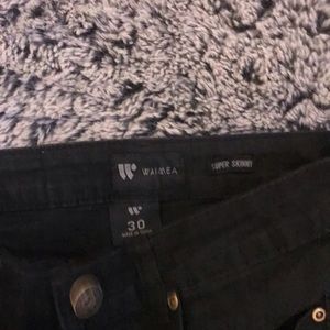 Black skinny jeans size 29